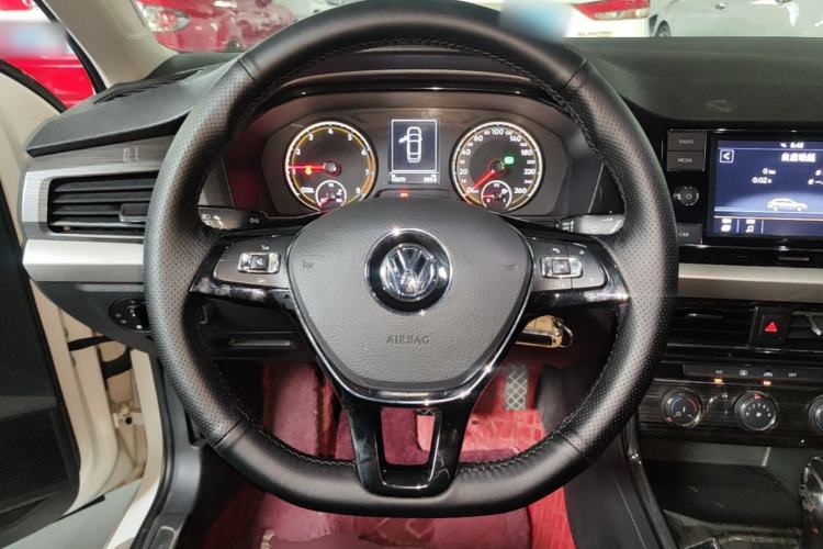 Used Volkswagen Lavida 2019 Hatchback 280TSI DSG Comfort Edition China VI Standard Steering Wheel