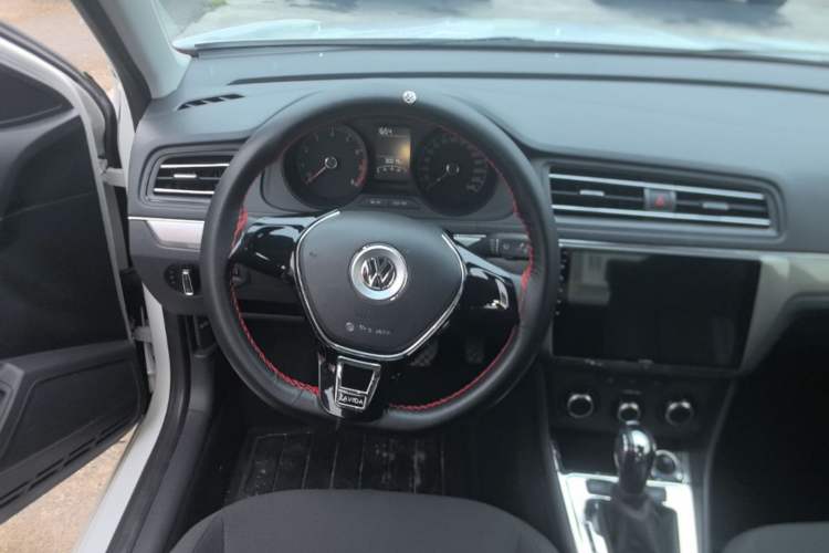 Used Volkswagen Lavida 2019 Lavida Start 1.5L Automatic Trendy Version China VI Standard Steering Wheel
