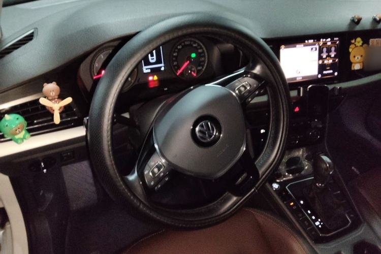 Used Volkswagen Lavida 2019 280TSI DSG Luxury Edition China VI Standard Steering Wheel