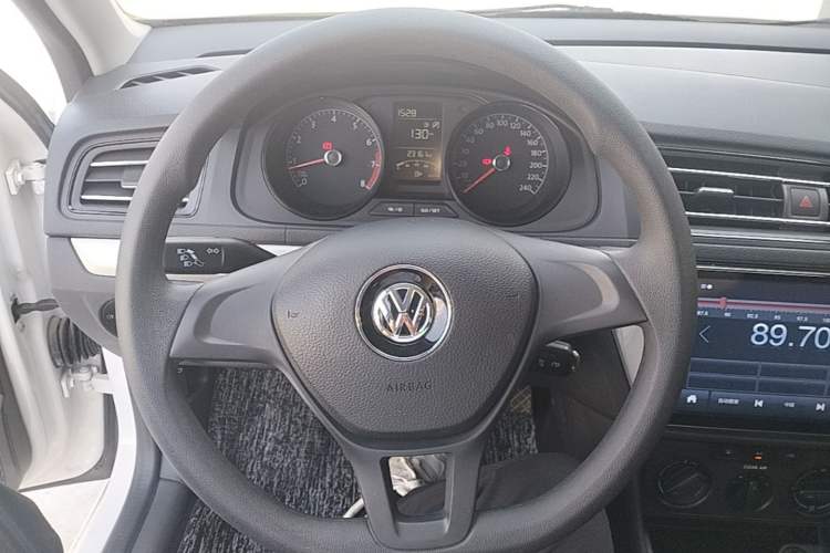 Used Volkswagen Lavida 2019 Lavida Start 1.5L Manual Fashion Edition China VI Standard Steering Wheel