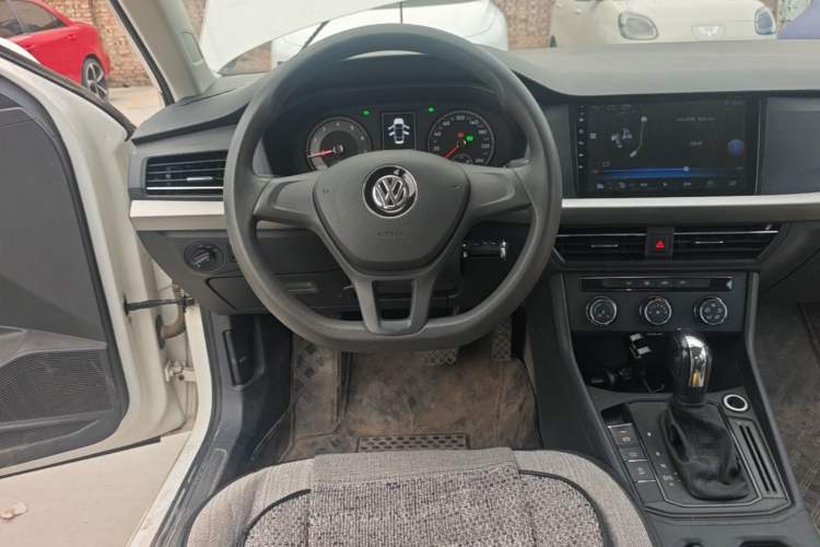 Used Volkswagen Lavida 2019 1.5L Automatic Fashion Edition China VI Steering Wheel