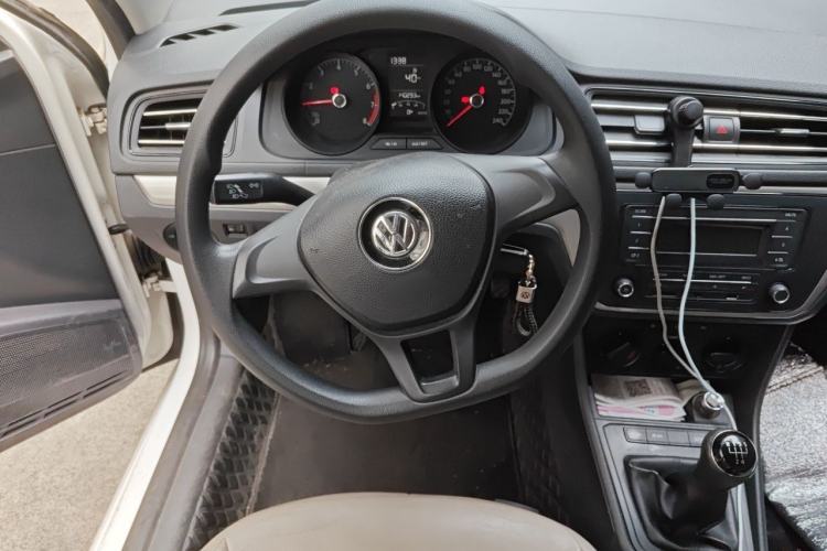 Used Volkswagen Lavida 2019 1.5L Manual Comfort Edition China VI Standard Steering Wheel
