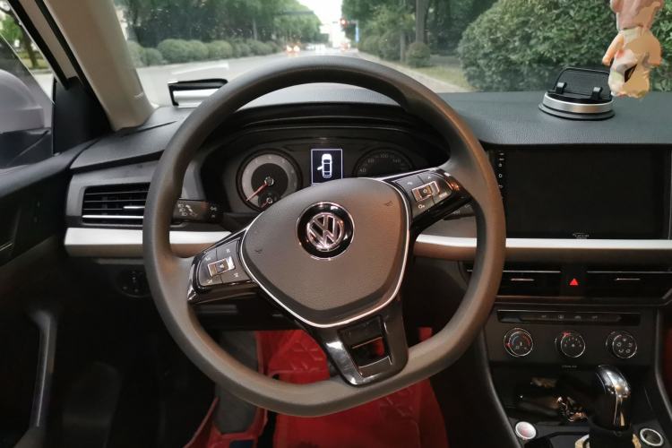 Used Volkswagen Lavida 2019 1.5L Automatic Fashion Edition China VI Steering Wheel