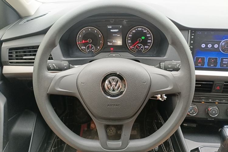Used Volkswagen Lavida 2019 1.5L Automatic Fashion Edition China VI Steering Wheel