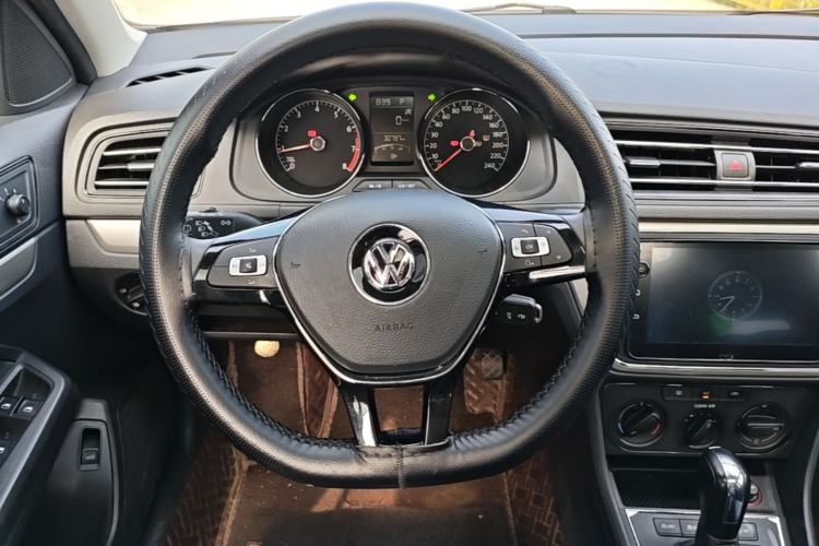 Used Volkswagen Lavida 2019 Lavida Start 1.5L Automatic Comfort Edition China VI Standard Steering Wheel