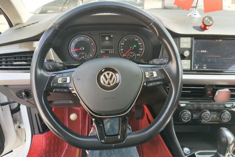Used Volkswagen Lavida 2019 280TSI DSG Luxury Edition China VI Standard Steering Wheel