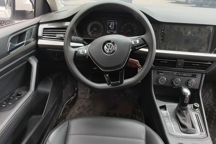 Used Volkswagen Lavida 2019 1.5L Automatic Comfort Edition China VI Standard Steering Wheel