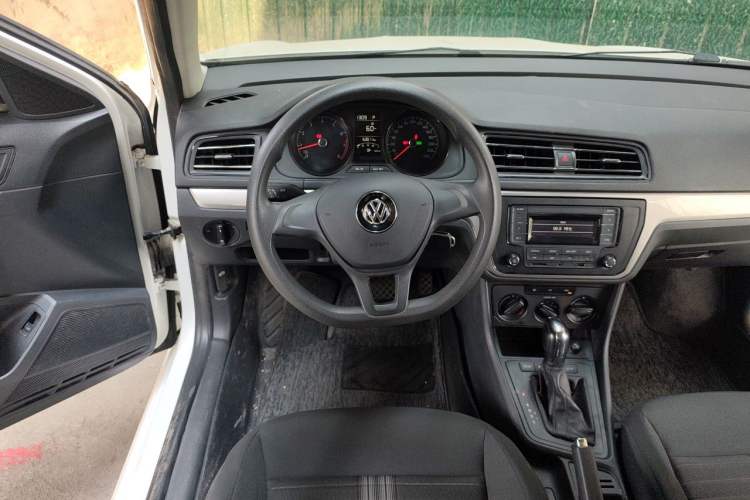 Used Volkswagen Lavida 2019 Lavida Start 1.5L Automatic Trendy Version China VI Standard Steering Wheel