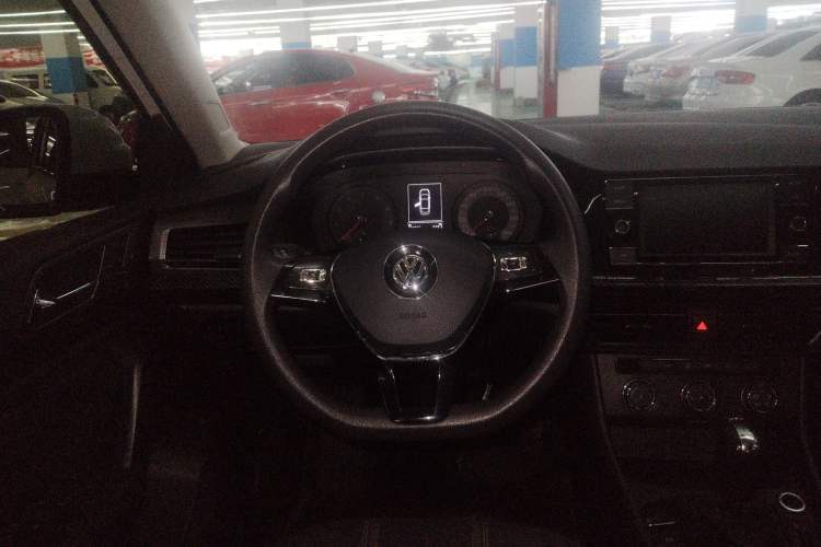 Used Volkswagen Lavida 2019 280TSI DSG Comfort Edition China VI standard Steering Wheel