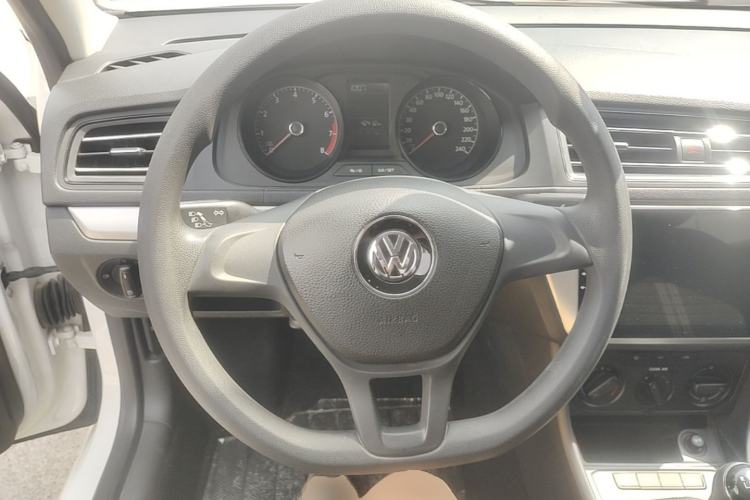 Used Volkswagen Lavida 2019 Lavida Start 1.5L Manual Fashion Edition China VI Standard Steering Wheel