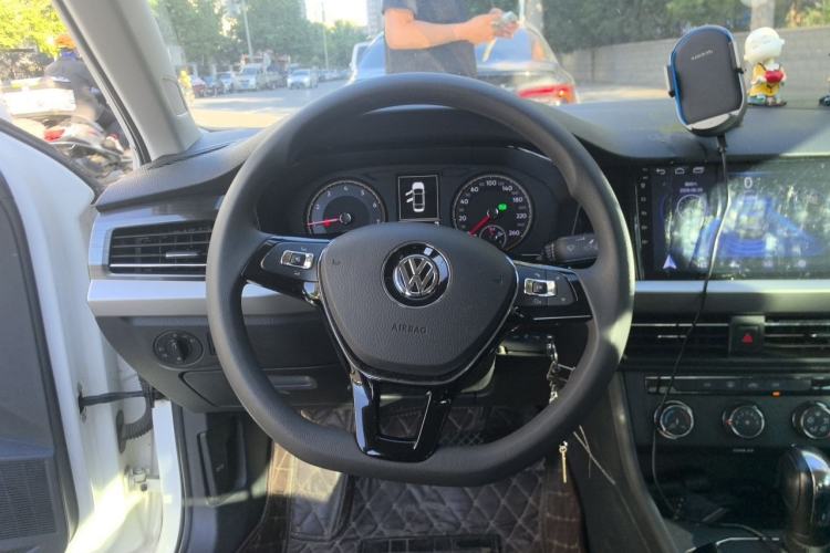 Used Volkswagen Lavida 2019 1.5L Automatic Vision Edition China VI Standard Steering Wheel