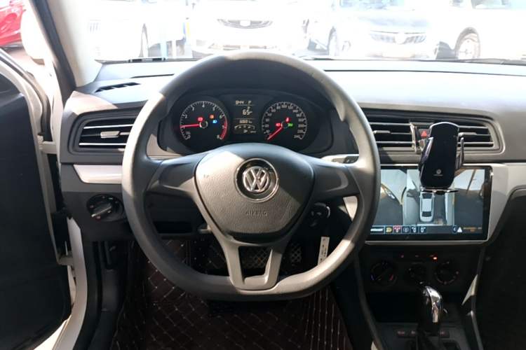 Used Volkswagen Lavida 2019 Lavida Start 1.5L Automatic Trendy Version China VI Standard Steering Wheel