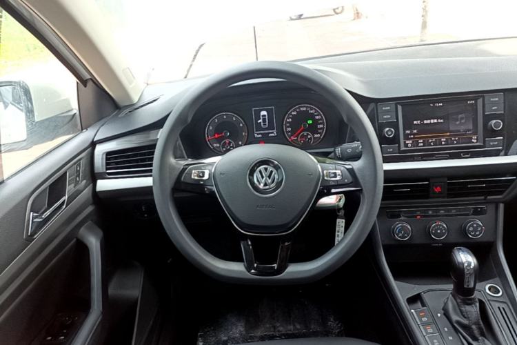Used Volkswagen Lavida 2019 1.5L Automatic Comfort Edition China VI Standard Steering Wheel