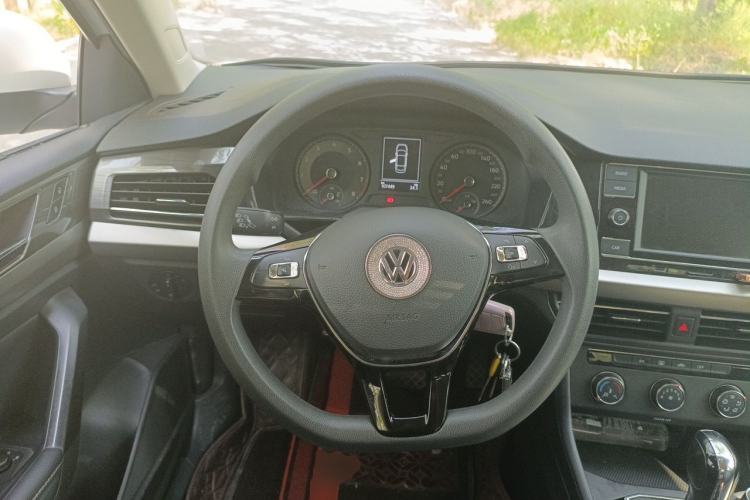 Used Volkswagen Lavida 2019 1.5L Automatic Comfort Edition China VI Standard Steering Wheel