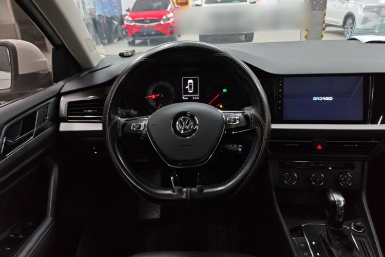 Used Volkswagen Lavida 2019 1.5L Automatic Comfort Edition China VI Standard Steering Wheel