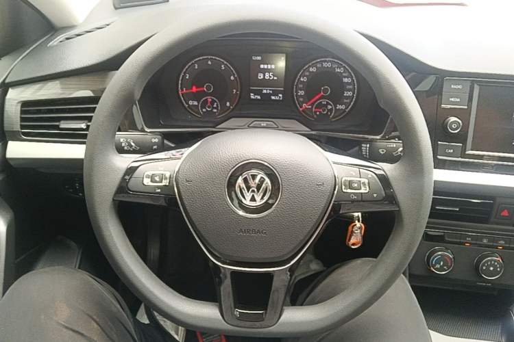 Used Volkswagen Lavida 2019 1.5L Automatic Comfort Edition China VI Standard Steering Wheel