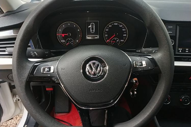 Used Volkswagen Lavida 2019 280TSI DSG Comfort Edition China VI standard Steering Wheel
