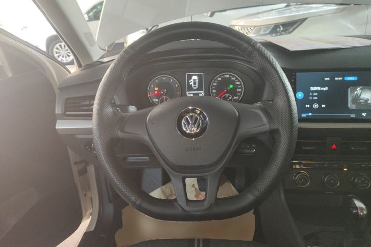 Used Volkswagen Lavida 2019 1.5L Automatic Fashion Edition China VI Steering Wheel