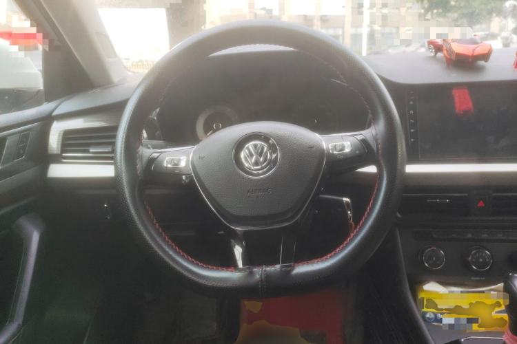 Used Volkswagen Lavida 2019 Hatchback 200TSI DSG Comfort Edition China VI Steering Wheel