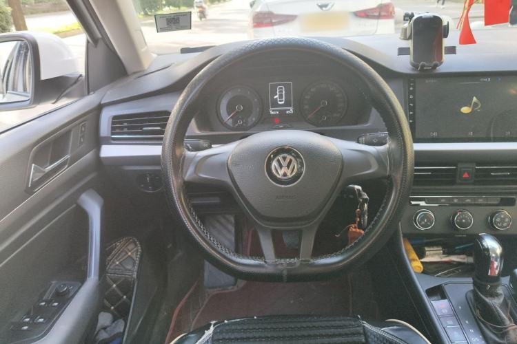 Used Volkswagen Lavida 2019 1.5L Automatic Fashion Edition China VI Steering Wheel