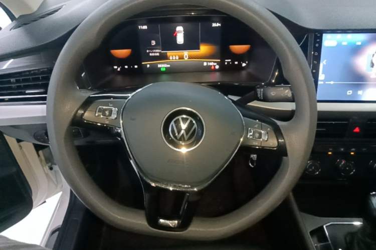 Used Volkswagen Lavida 2019 1.5L Automatic Comfort Edition China VI Standard Steering Wheel