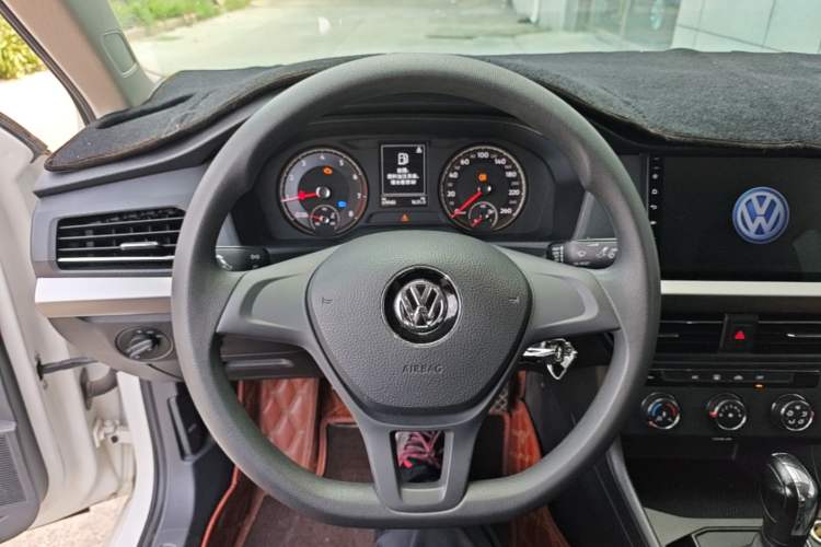 Used Volkswagen Lavida 2019 1.5L Automatic Fashion Edition China VI Steering Wheel