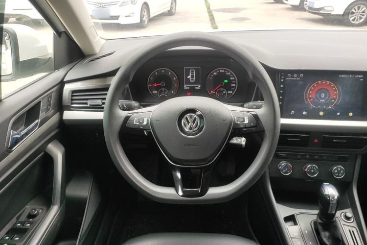 Used Volkswagen Lavida 2019 1.5L Automatic Comfort Edition China VI Standard Steering Wheel