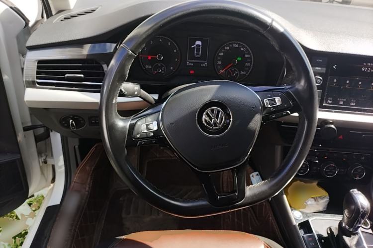 Used Volkswagen Lavida 2019 280TSI DSG Luxury Edition China VI Standard Steering Wheel