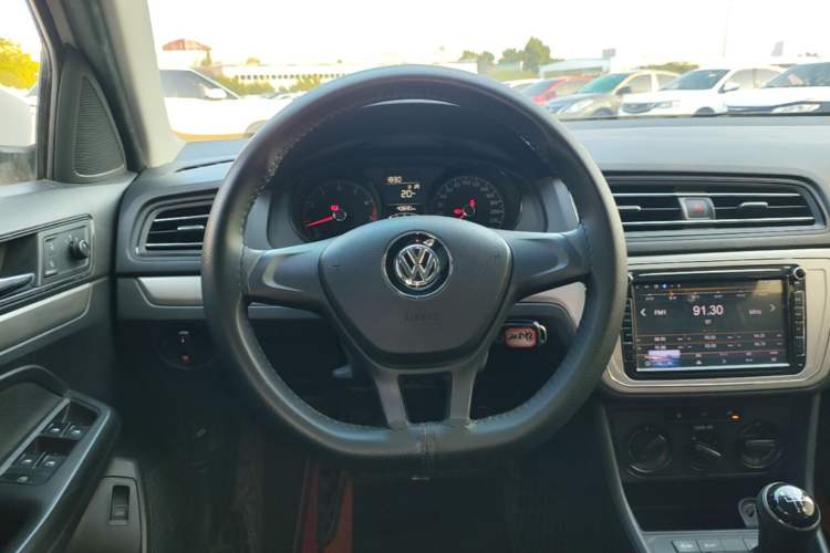 Used Volkswagen Lavida 2019 Lavida Start 1.5L Manual Fashion Edition China VI Standard Steering Wheel