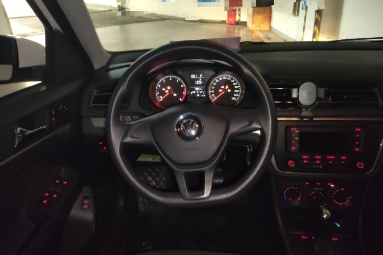 Used Volkswagen Lavida 2019 Lavida Start 1.5L Automatic Trendy Version China VI Standard Steering Wheel