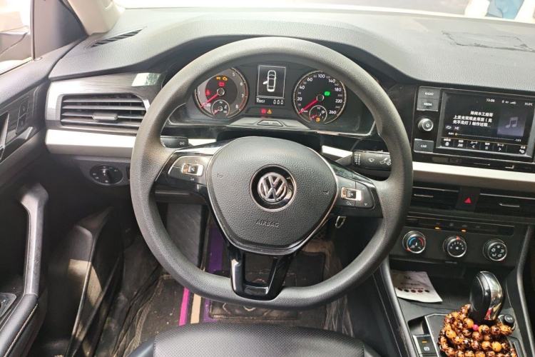 Used Volkswagen Lavida 2019 1.5L Automatic Comfort Edition China VI Standard Steering Wheel