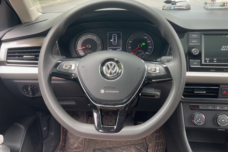 Used Volkswagen Lavida 2019 1.5L Automatic Comfort Edition China VI Standard Steering Wheel