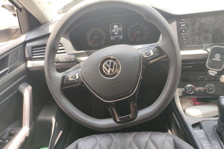 Used Volkswagen Lavida 2019 1.5L Automatic Fashion Edition China VI Steering Wheel
