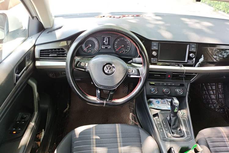 Used Volkswagen Lavida 2019 1.5L Automatic Vision Edition China VI Standard Steering Wheel