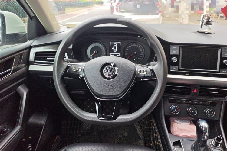 Used Volkswagen Lavida 2019 1.5L Automatic Comfort Edition China VI Standard Steering Wheel