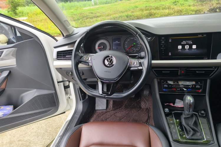 Used Volkswagen Lavida 2019 280TSI DSG Luxury Edition China VI Standard Steering Wheel