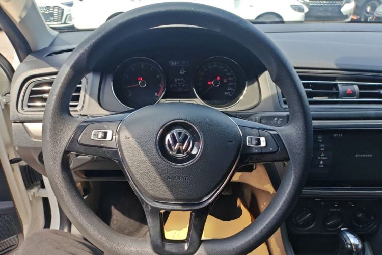 Used Volkswagen Lavida 2019 Lavida Start 1.5L Automatic Comfort Edition China VI Standard Steering Wheel