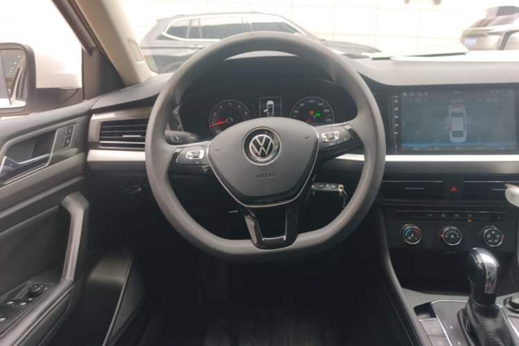 Used Volkswagen Lavida 2019 1.5L Automatic Comfort Edition China VI Standard Steering Wheel