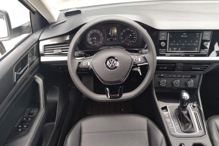Used Volkswagen Lavida 2019 1.5L Automatic Comfort Edition China VI Standard Steering Wheel