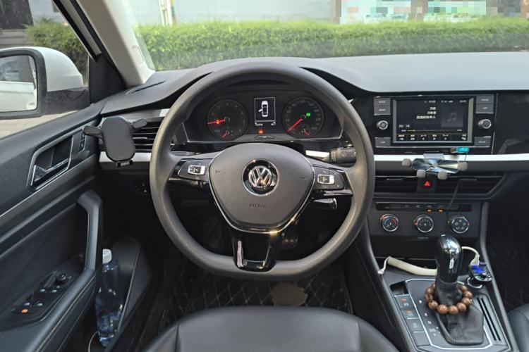 Used Volkswagen Lavida 2019 1.5L Automatic Comfort Edition China VI Standard Steering Wheel