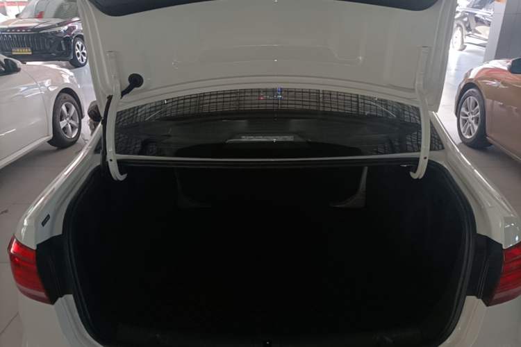 Used Volkswagen Lavida 2019 Lavida Start 1.5L Automatic Trendy Version China VI Standard Trunk