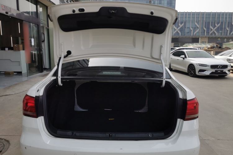 Used Volkswagen Lavida 2019 Lavida Start 1.5L Automatic Trendy Version China VI Standard Trunk