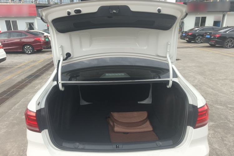 Used Volkswagen Lavida 2019 Lavida Start 1.5L Automatic Comfort Edition China VI Standard Trunk