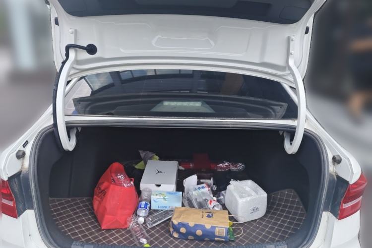 Used Volkswagen Lavida 2019 280TSI DSG Comfort Edition China VI standard Trunk
