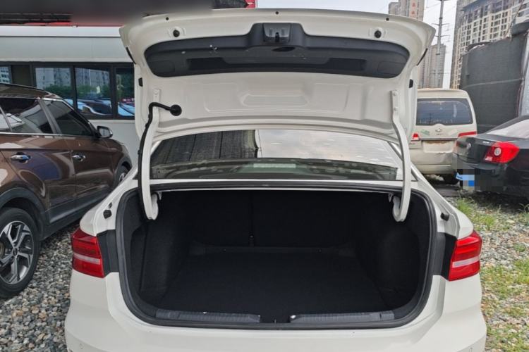 Used Volkswagen Lavida 2019 280TSI DSG Comfort Edition China VI standard Trunk