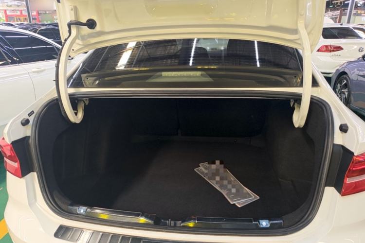Used Volkswagen Lavida 2019 280TSI DSG Comfort Edition China VI standard Trunk