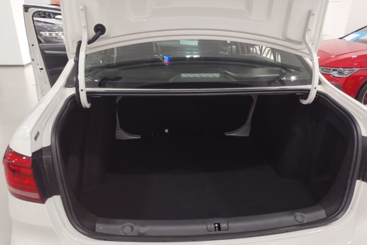 Used Volkswagen Lavida 2019 Lavida Start 1.5L Automatic Trendy Version China VI Standard Trunk