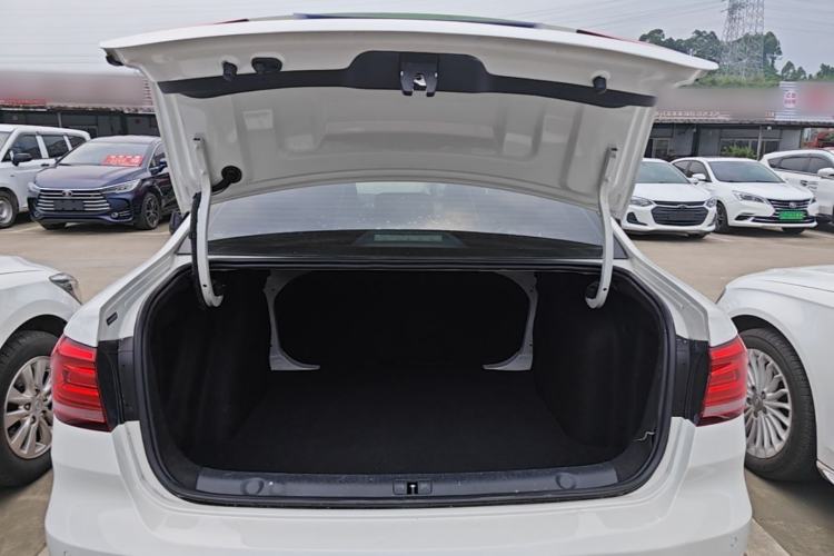 Used Volkswagen Lavida 2019 Lavida Start 1.5L Automatic Trendy Version China VI Standard Trunk