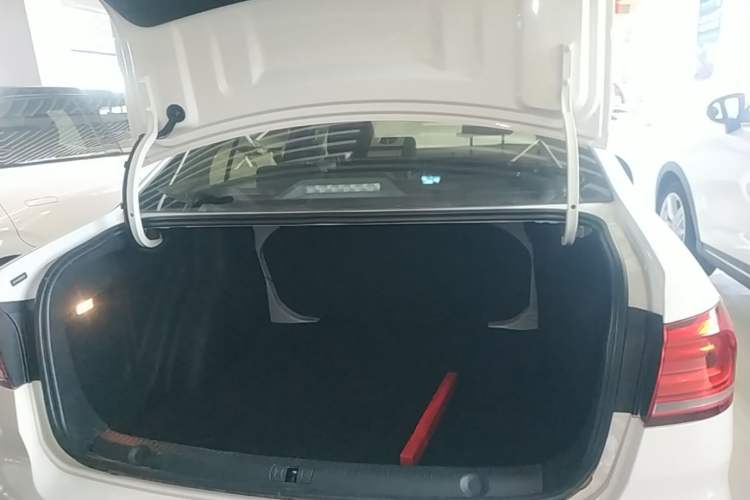 Used Volkswagen Lavida 2019 Lavida Start 1.5L Automatic Trendy Version China VI Standard Trunk