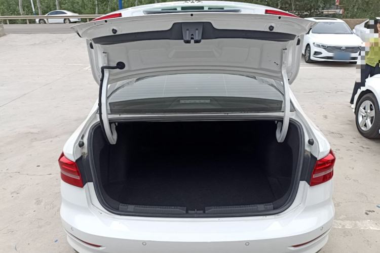 Used Volkswagen Lavida 2019 280TSI DSG Comfort Edition China VI standard Trunk